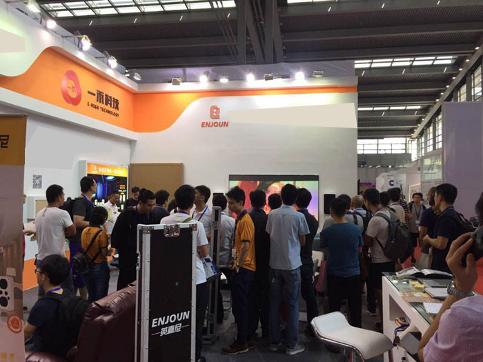 <b>9888拉斯维加斯科技携英嘉尼影院惊艳亮相ISHE2017深圳智能家居博览会</b>