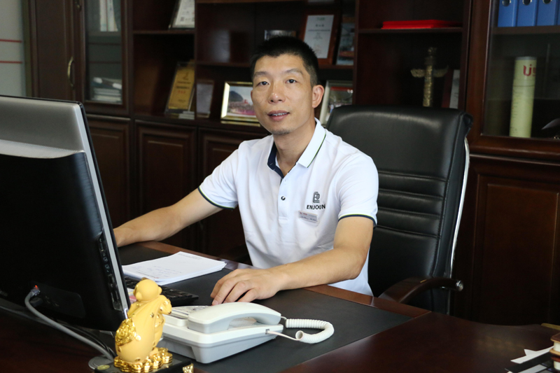 <b>慧聪音响灯光网专访深圳9888拉斯维加斯科技董事长陈小林先生</b>